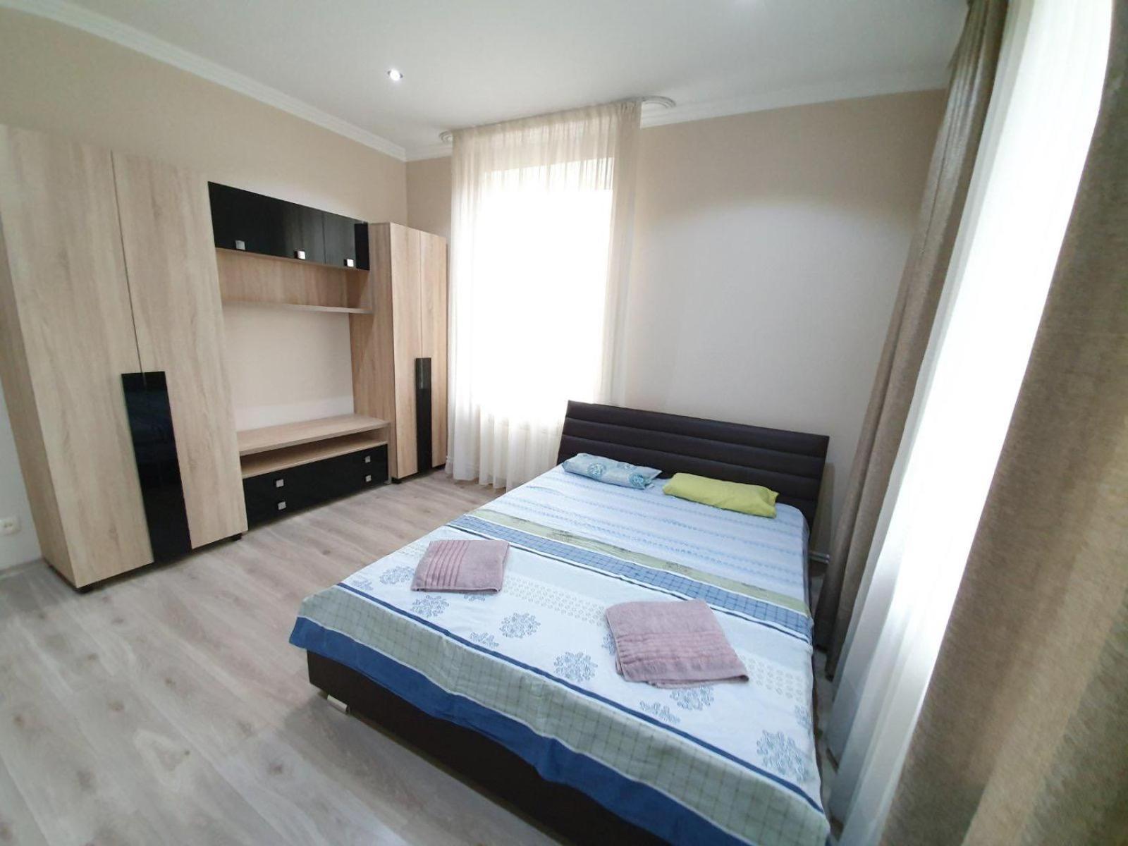 Tourist Home At Stefan Cel Mare With 2 Rooms Chisinau Exterior foto